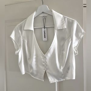 The Garage cropped Women’s blouse size Medium